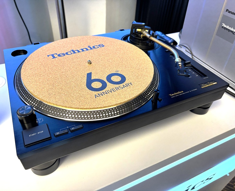 Technics SL-1210GME  Technics SL-1210GME