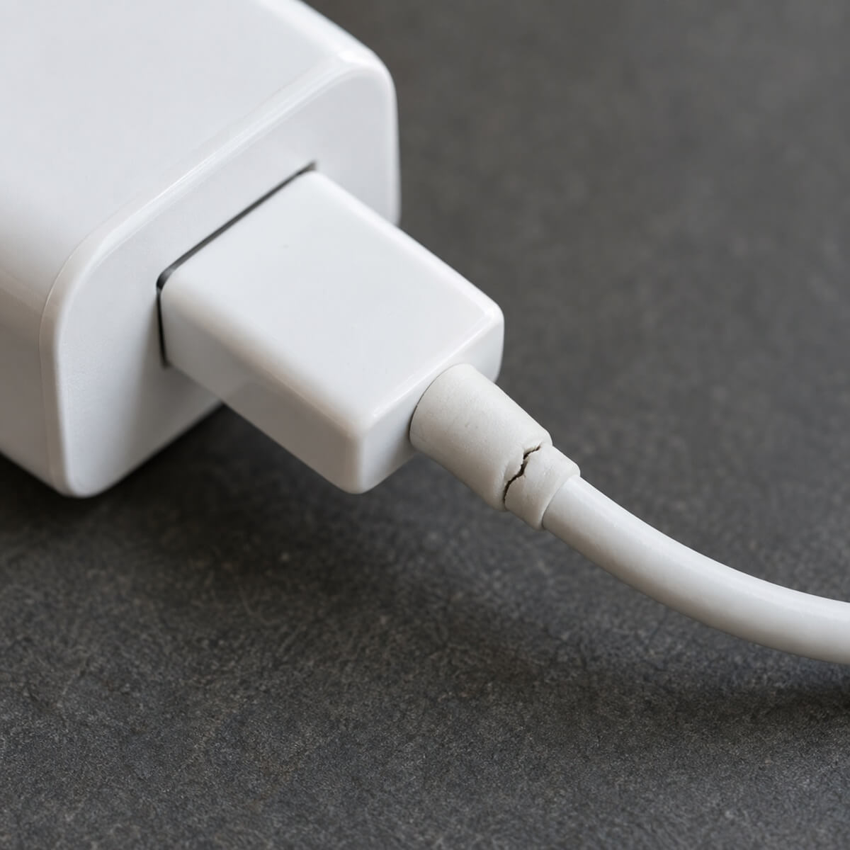 Smartfon się nie ładuje? Oto możliwe przyczyny