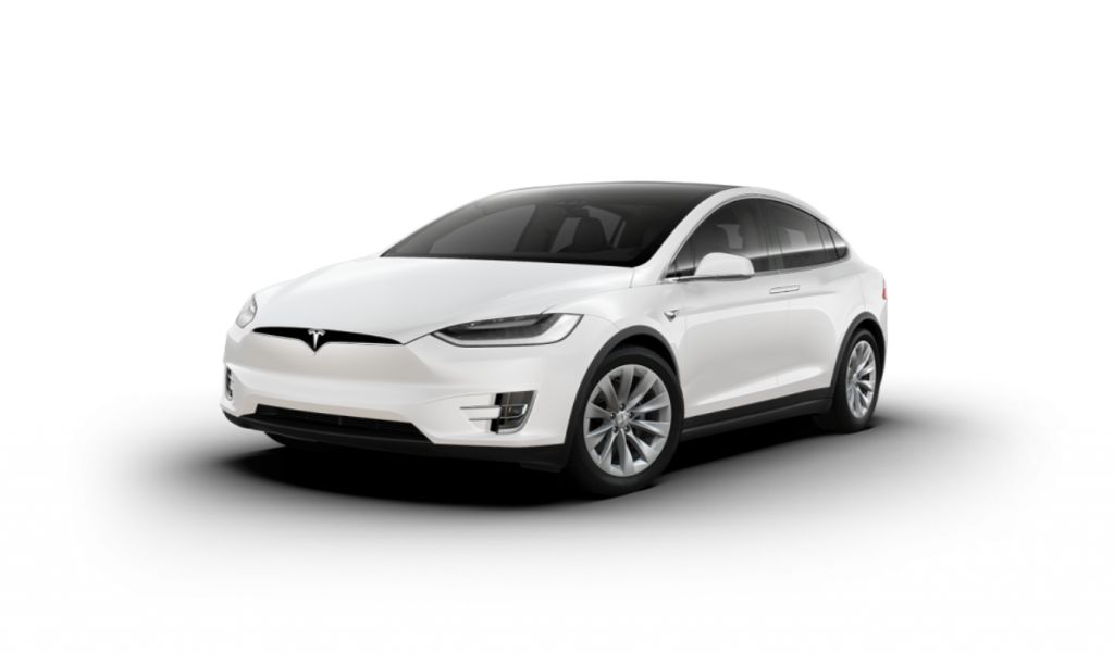 Tesla otwiera swój pierwszy salon w Warszawie?