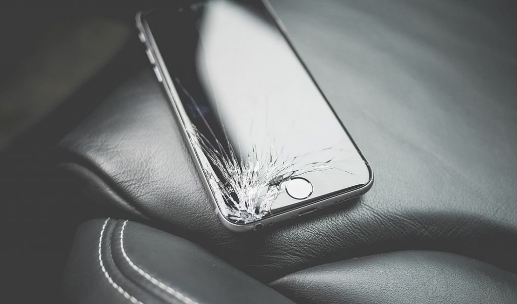 Gorilla glass. Czy ochrona ekranu smartfona może być skuteczna?