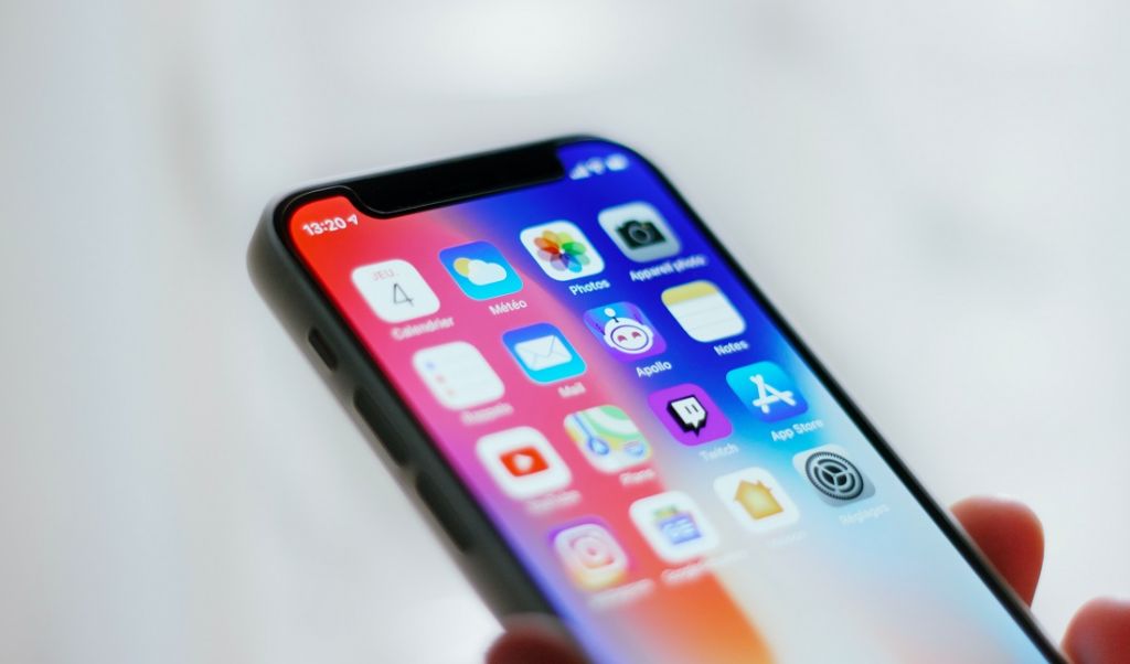 Ekrany smartfonów. Które są najlepsze?