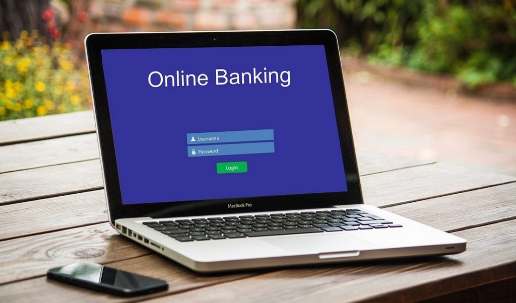 Oszuści stworzyli stronę łudząco podobną do witryny internetowej mBanku. Wyłudza pieniądze!