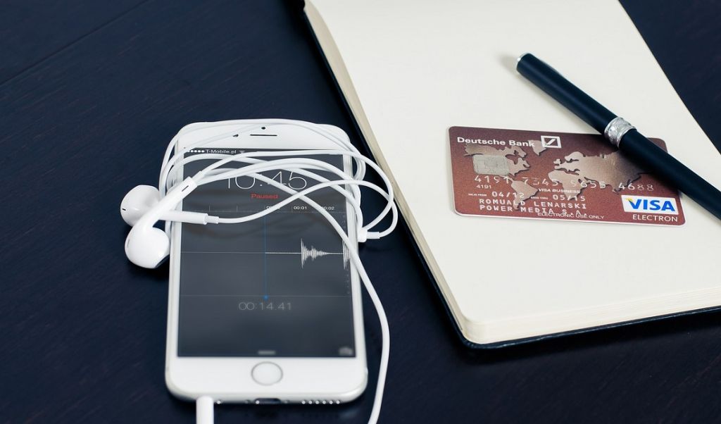 Setki aplikacji w sklepie Google Play miały ukrytą subskrypcję. Oszukano ponad 100 mln osób