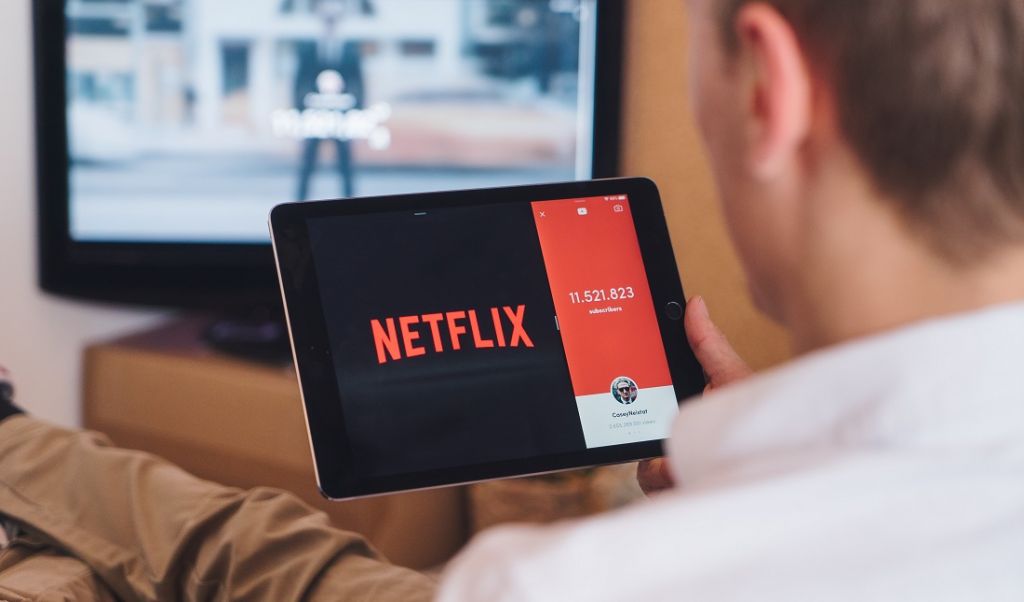 Netflix nie odpuszcza użytkownikom współdzielącym konta i zamierza nałożyć za to opłatę