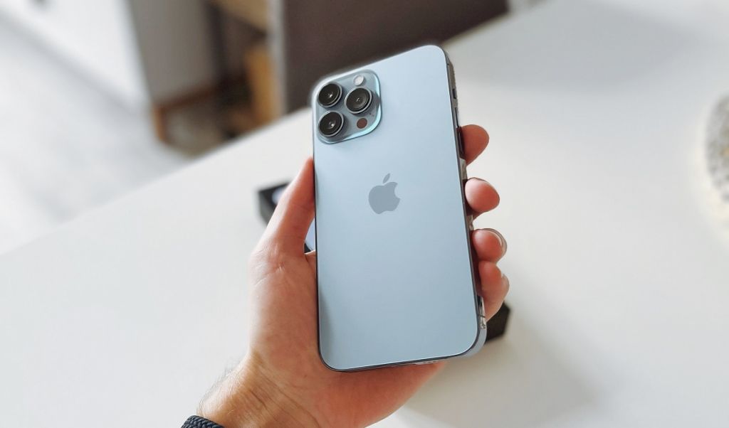 Jak cofnąć wysyłanie wiadomości na iPhone? Wyjaśniamy