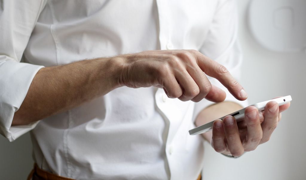 Jak udostępniać aplikacje na inne smartfony z Androidem? Wyjaśniamy