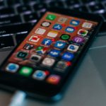 Co nasz smartfon wie o nas? Niestety o wiele za dużo