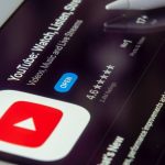 Jak skasować historię oglądanych filmów z YouTube? Poradnik krok po kroku
