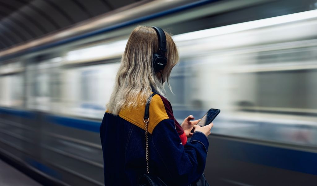 Telefon jest zbyt cichy i nie słychać rozmówców oraz muzyki? Podpowiadamy co robić