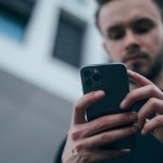 Jak skutecznie zabezpieczyć smartfon przed kradzieżą danych? Wyjaśniamy