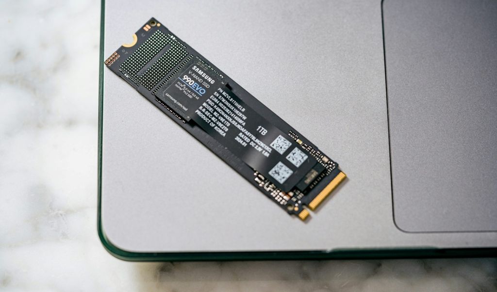 Jak zoptymalizować działanie i wydłużyć życie dysku SSD w komputerze? Praktyczny poradnik