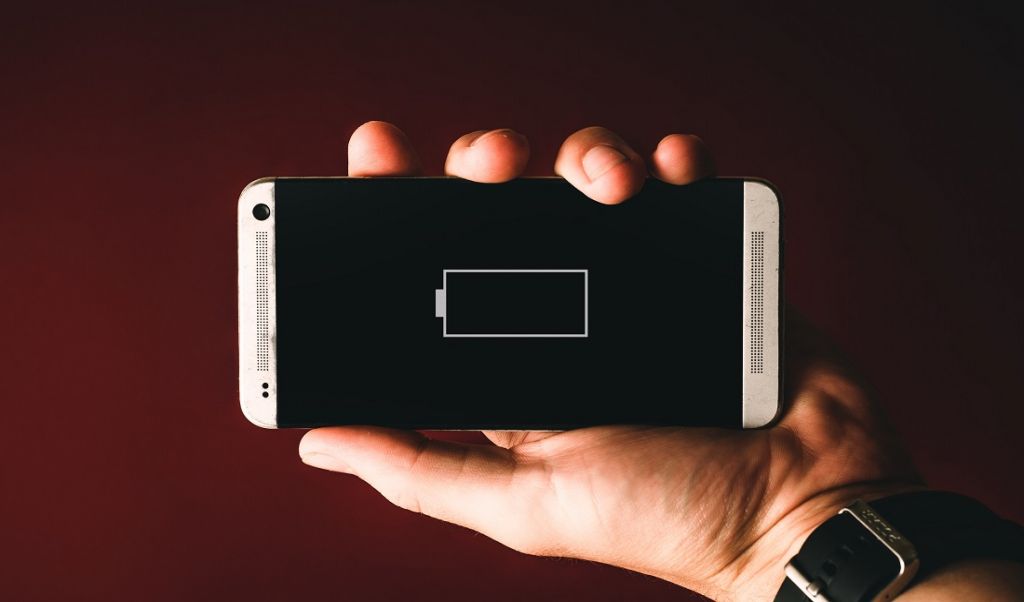 Jak przyspieszyć ładowanie smartfona? Doradzamy