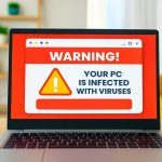 Jak rozpoznać fałszywy alarm o wirusie na komputerze?