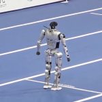 Robot szybszy od Usaina Bolta. Igrzyska maszyn w Pekinie...